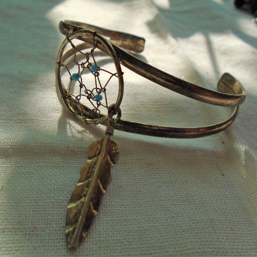 Vintage Dreamcatcher Feather Cuff Bracelet - Silver Tone with Turquoise Beads